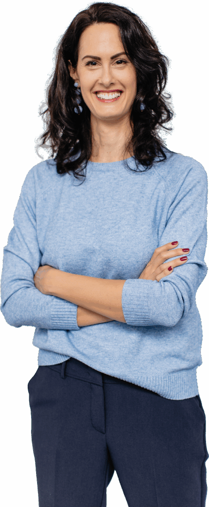 Lisa Pertagnol lächelnd, stehend